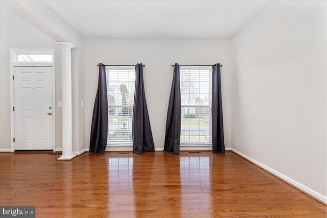 Photo - 18688 Potomac Station Dr