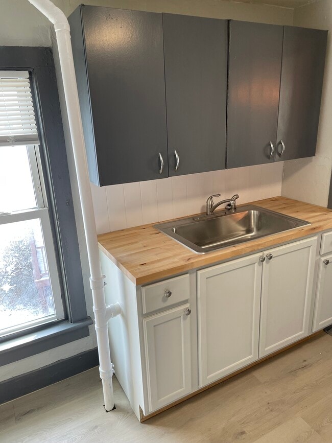 Photo - 7968 River Styx Rd Unit 2