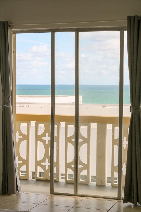 Photo - 3100 Collins Ave Apartamento Unidad 1002