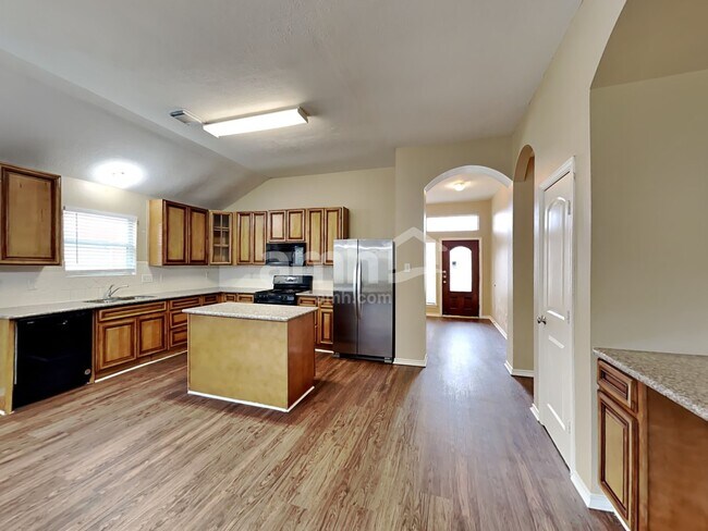 Photo - 1835 Manor Dr