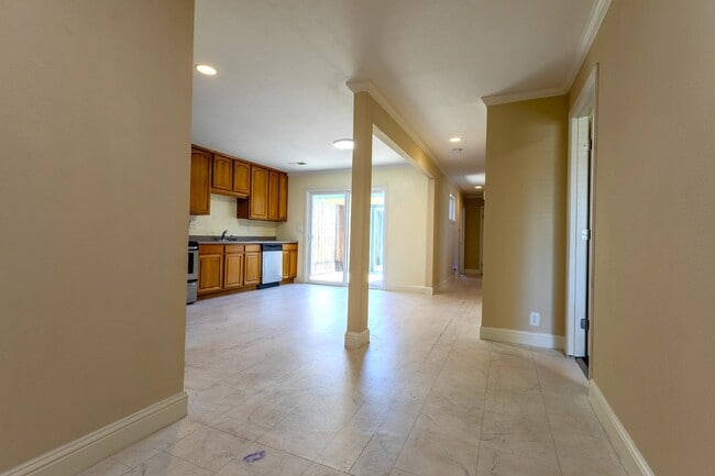 Photo - 6522 Maywood Ln