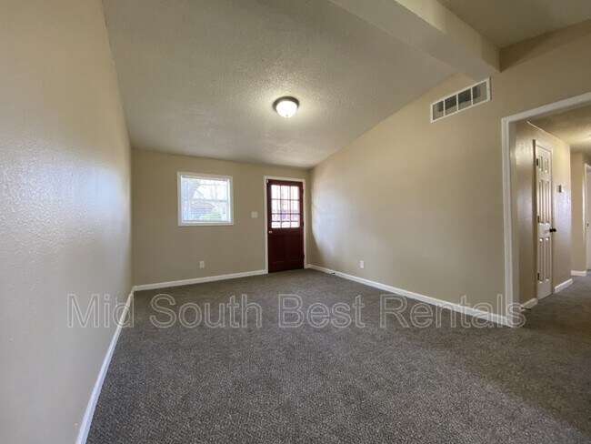 Photo - 3352 Charlotte Rd