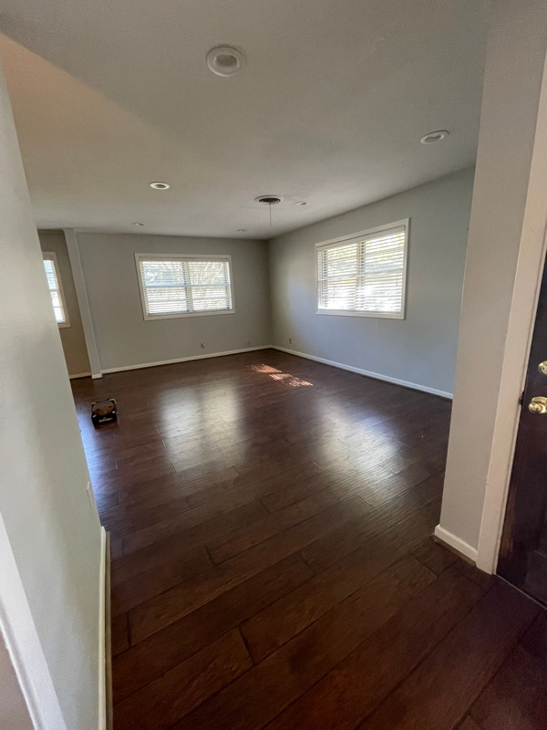 Photo - 2305 Linwood Ln