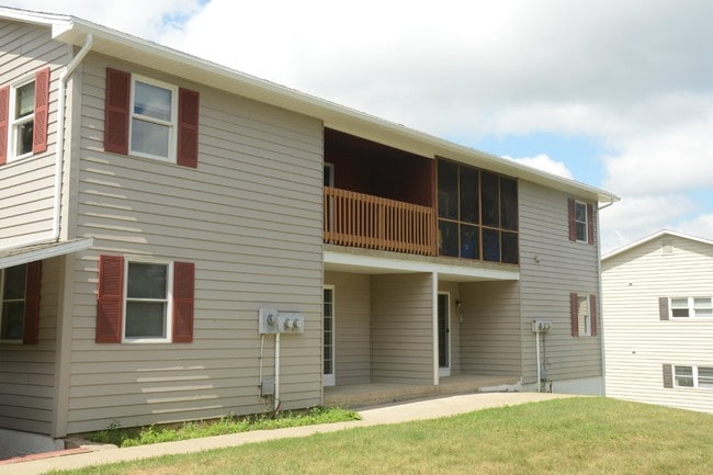 Building Photo - 708 Torrey Ln Unit 1