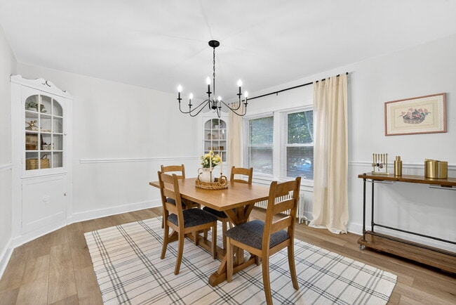 Photo - 1389 Mt Pleasant Rd