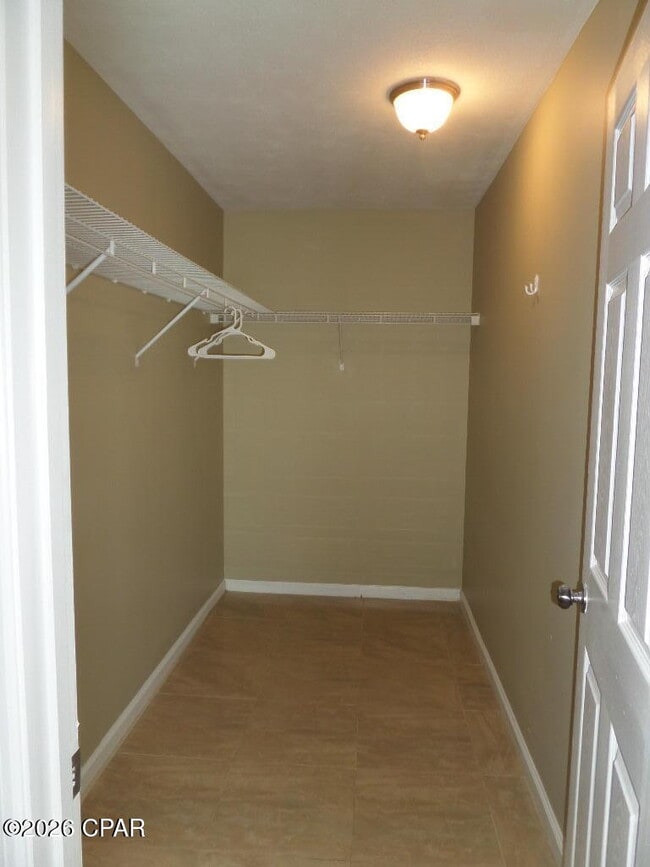 Photo - 6321 Winona St