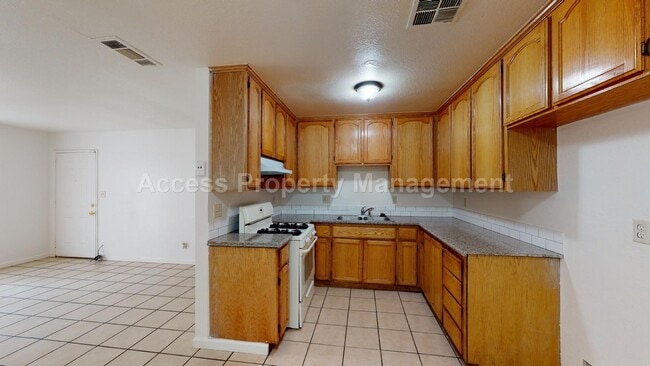 Photo - 1428 Pecos Ave Unit #B