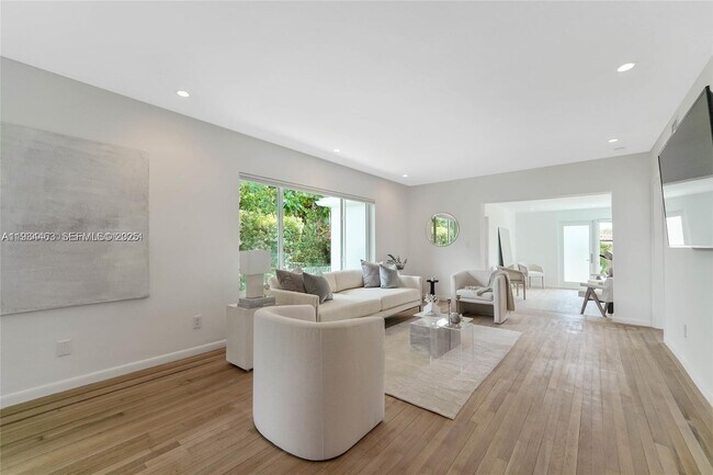 Photo - 8918 Garland Ave