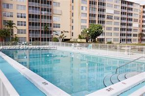 Building Photo - 1770 NE 191st St Unit 206-1