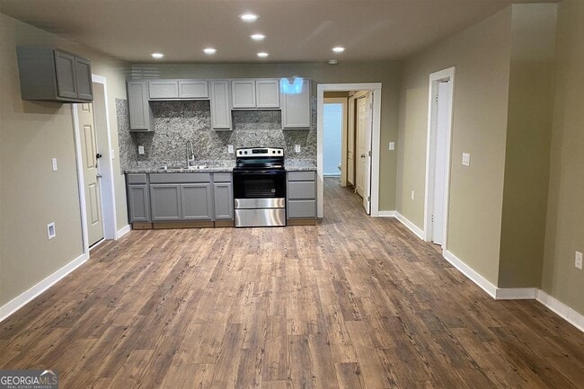 Photo - 206 Sorrells St