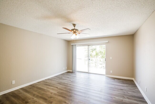 Photo - 18164 Blue Lake Way