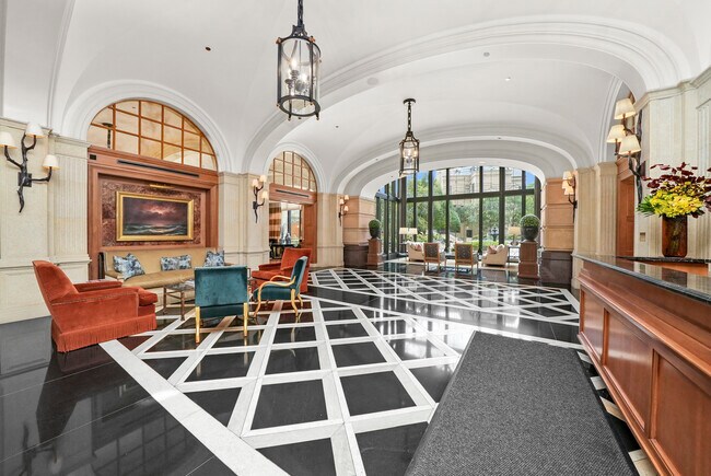 Photo - 2550 N Lakeview Ave Unit 2103N