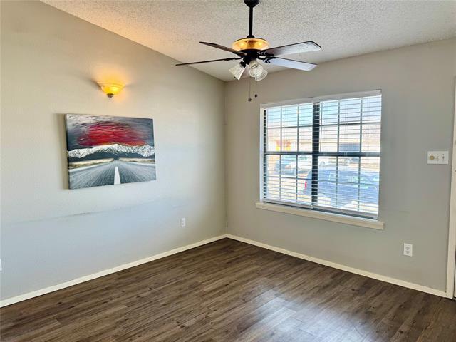 Photo - 1429 Walters Dr