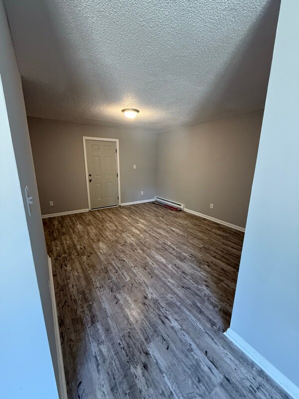 Photo - 700 S English St