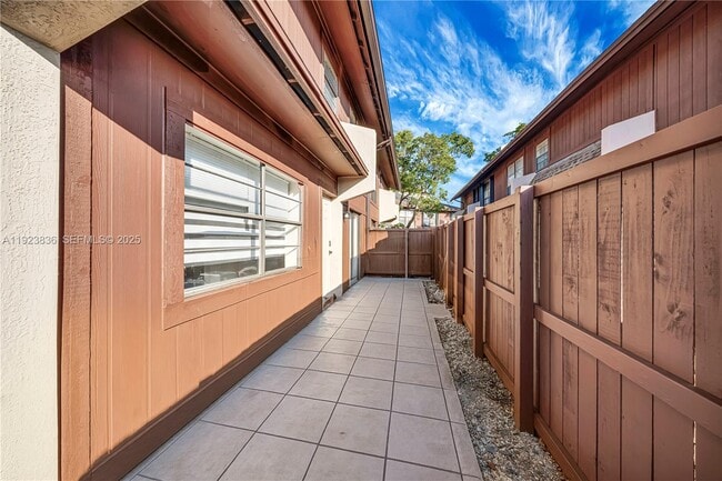 Photo - 6864 SW 114th Pl