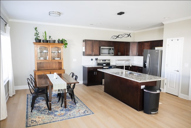 Photo - 2486 Griffith Rd House