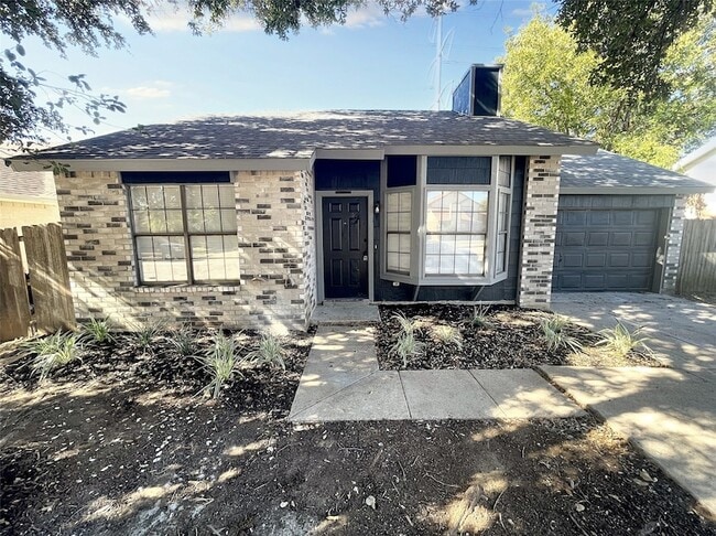 Photo - 5518 Creek Valley Dr