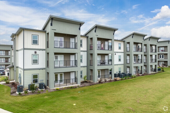 Reserve at San Marcos
