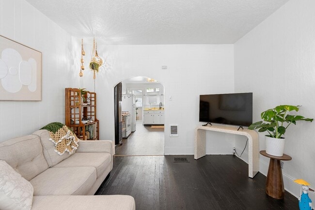 832 SE 29th Ave