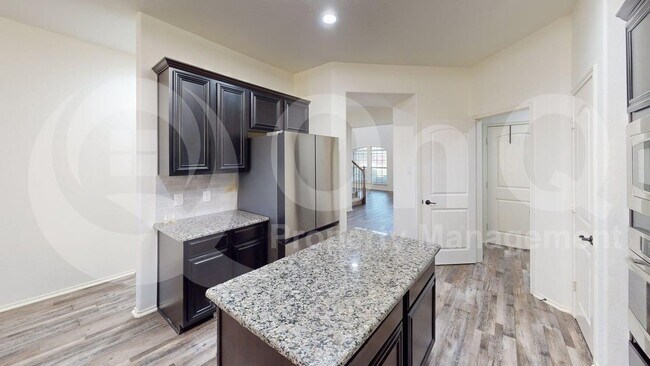 Photo - 501 Lipizzan Ln
