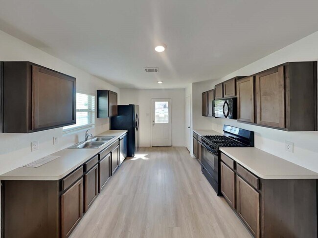 Photo - 5936 Rimini Landing Ln