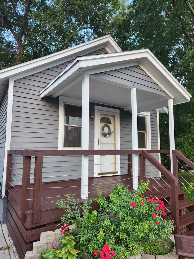 Building Photo - 111 Orchard St