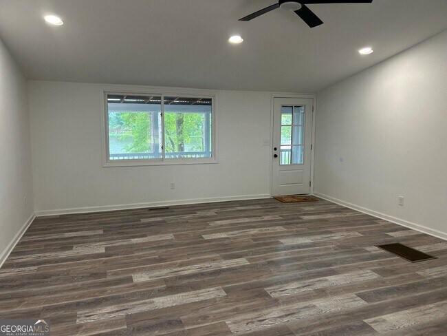 111 Dogwood Cir