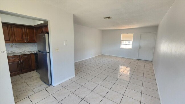 Photo - 3090 Coral Springs Dr Unit 6