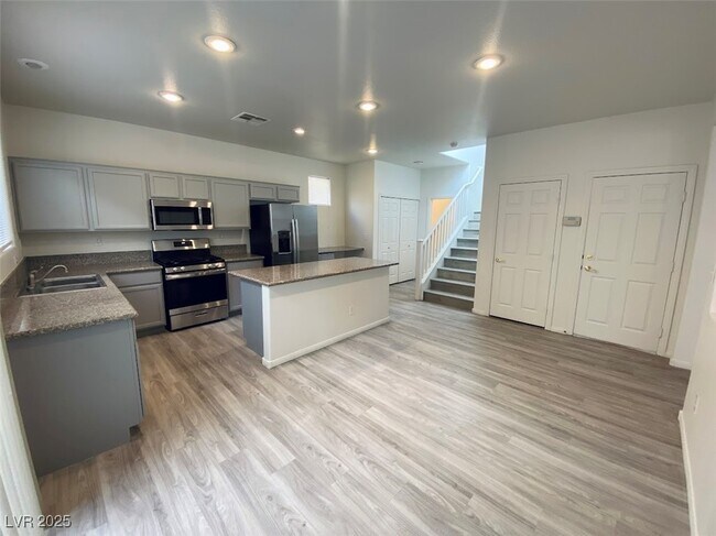 Photo - 6736 Twisted Wood Dr