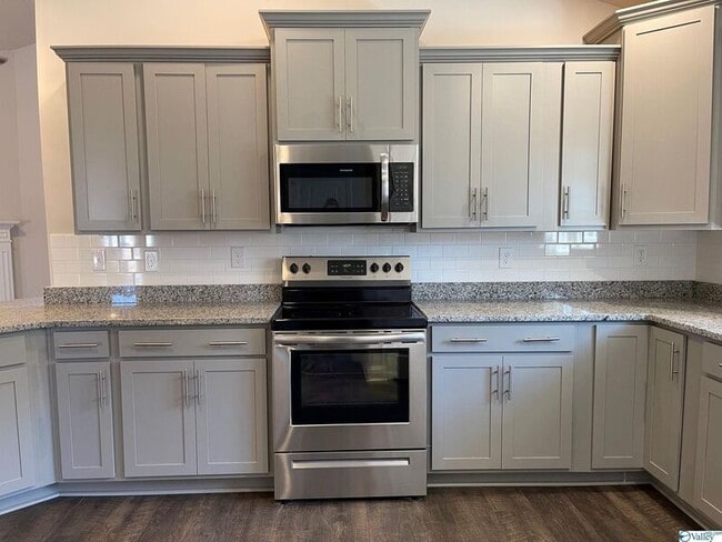 Photo - 197 Abercorn Dr