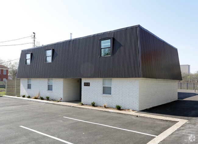 1515 Bennett Ave - 4914-4916 San Jacinto St