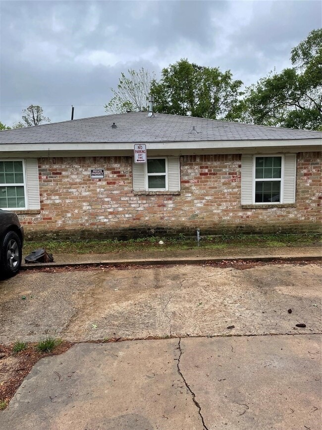 Building Photo - 9322 Nyssa St Rental