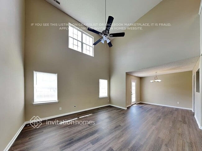 Photo - 171 Golding Dr