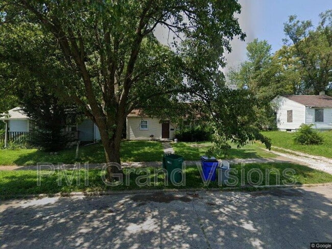 Building Photo - 1023 S Silas St Rental