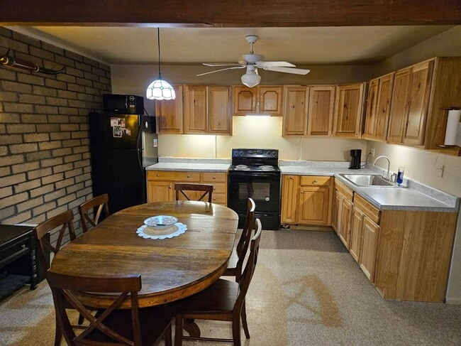 Photo - 820 S Yaqui Dr