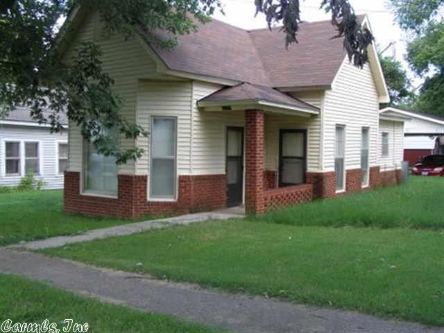 Photo - 613 N 2nd St