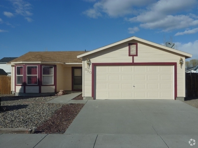 Building Photo - 620 Willow Dr Rental