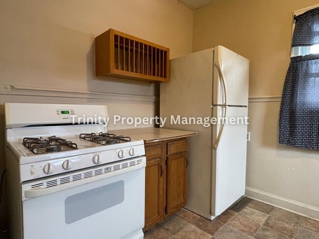 Photo - 649 Birch St