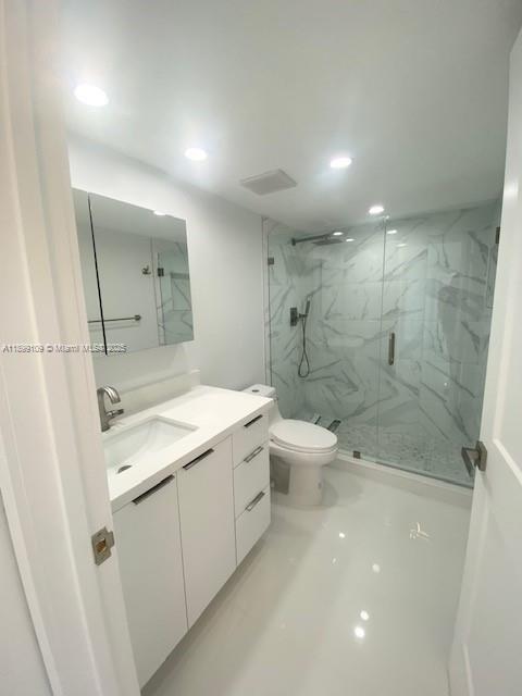 Photo - 3530 Mystic Pointe Dr Unidad 2503