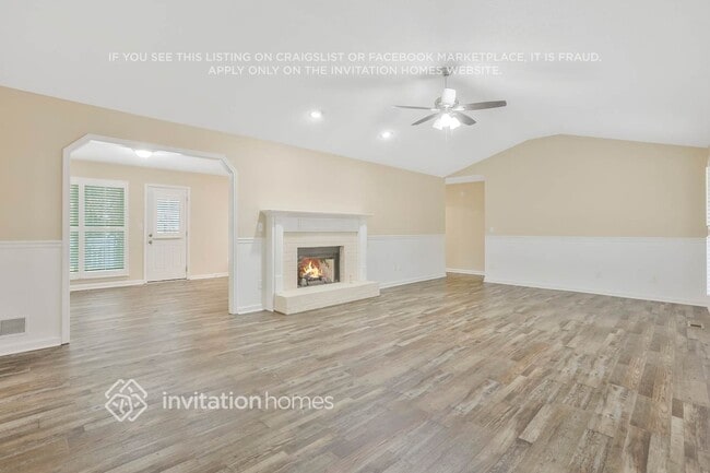 Photo - 251 Warrenton Dr