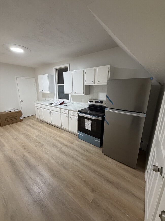 Photo - 76 Beacon Ave Unidad 9