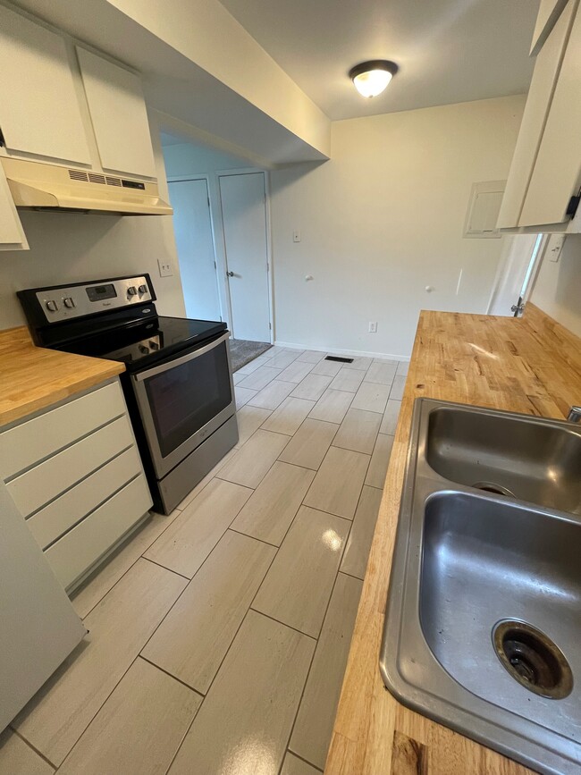 406 W Cummins St Unit #2