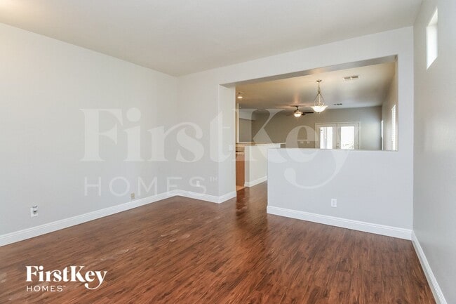 Photo - 1252 W Vineyard Plains Dr