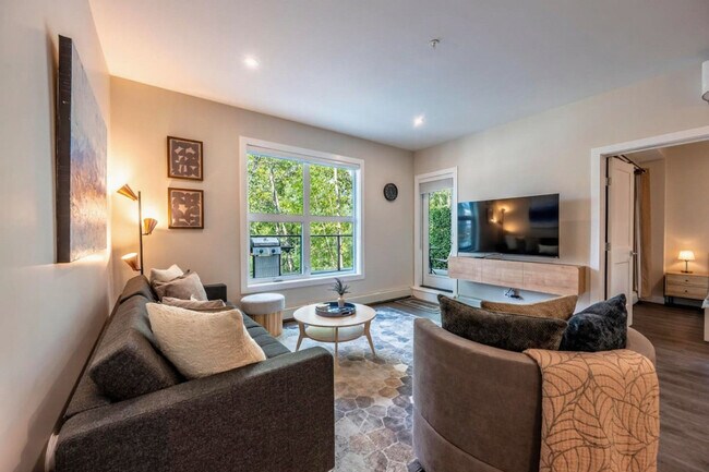 Photo - 901-907 7 St N Unité SI ID1308644P