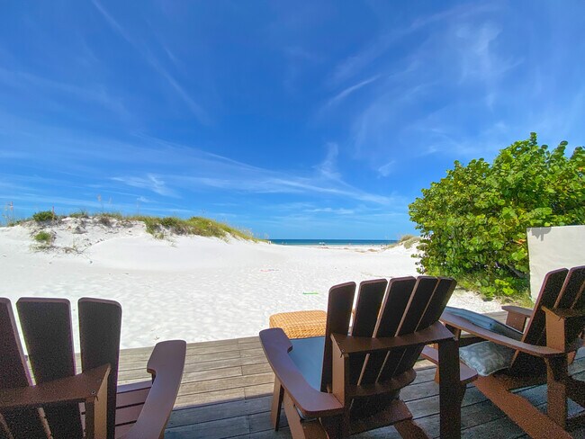 Photo - 3704 El Centro St