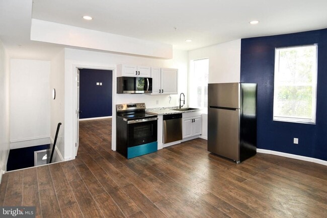 Building Photo - The Jefferson Apartment Unit 2F