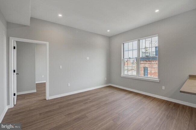 Building Photo - 2445 Innovator Wy Unit 4I Rental