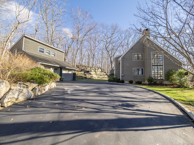 Building Photo - 21 Pent Rd