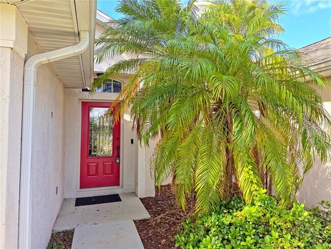 Photo - 395 Dorchester Dr