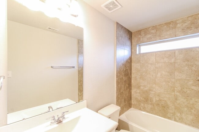 Photo - 1744 Yaupon Trail Ct